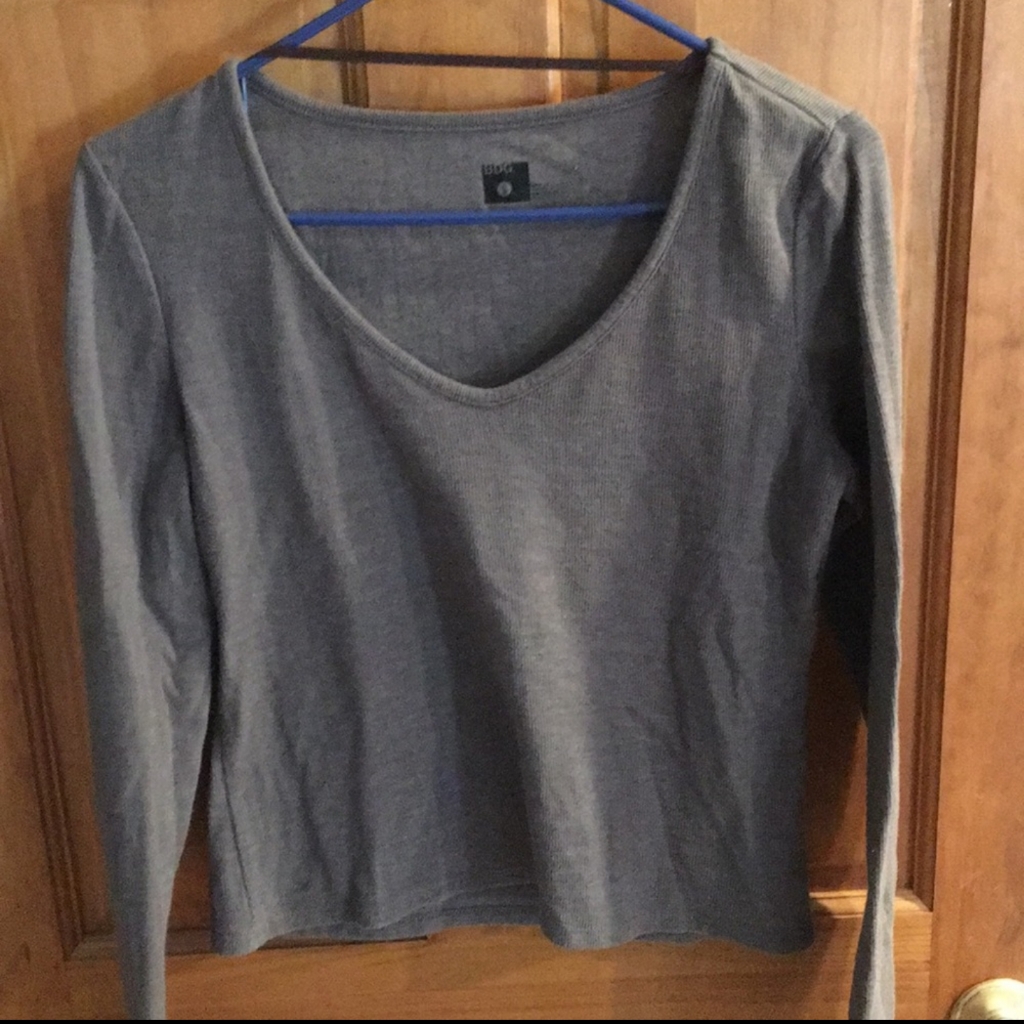 Gray Bdg Top